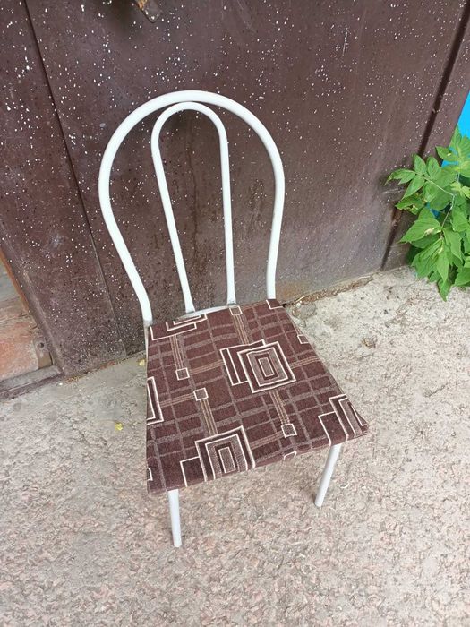 Продам  стул  3500т .