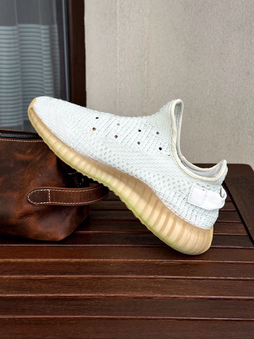 Обувки Adidas Yeezy Boost 350 V2 - номер 42, Много добро състояние