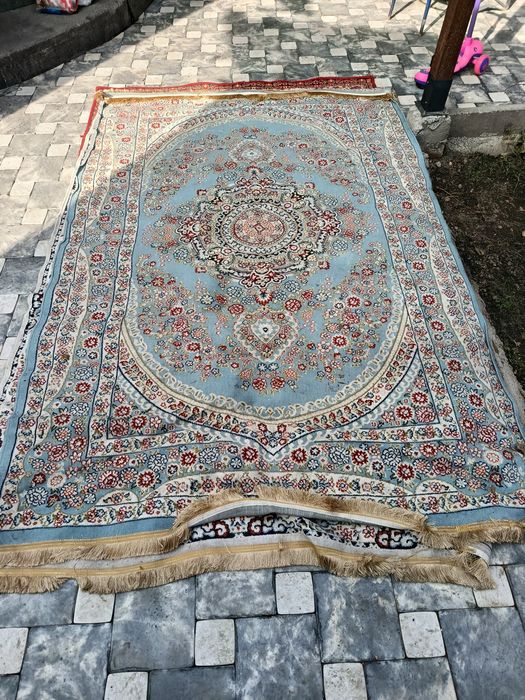 Ковры 2*3 б.у. в