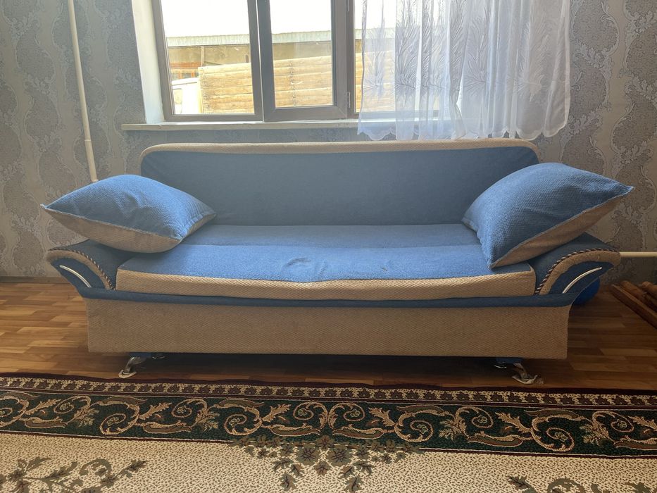 Продам диван раскладной 2м