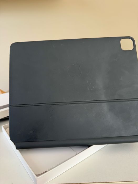 Apple Magic Keyboard 12.9