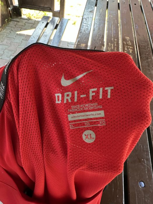 tricou nike rosu sport