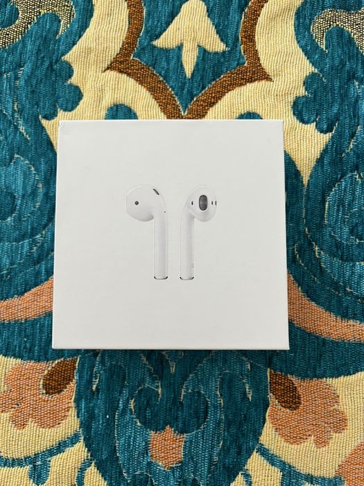 Продам AirPods 1