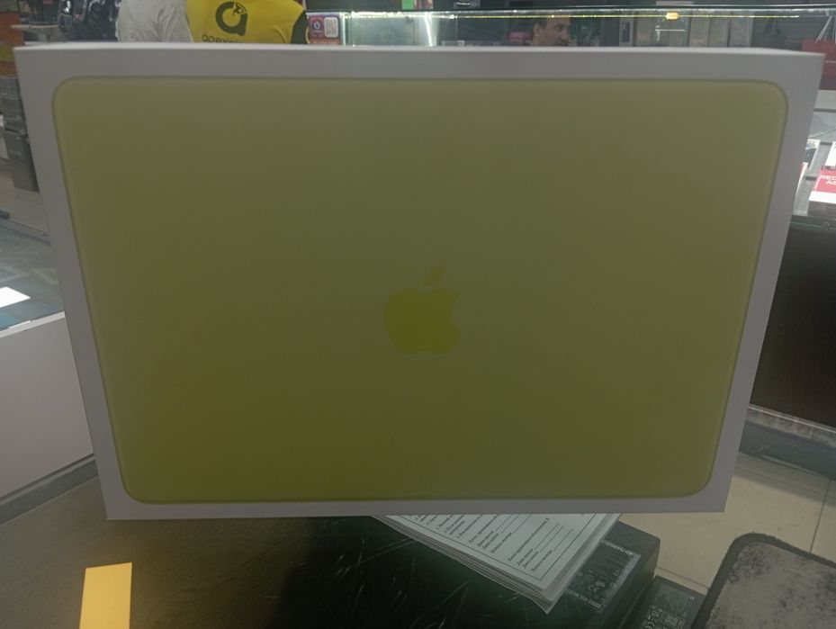 Mackbook Neo New