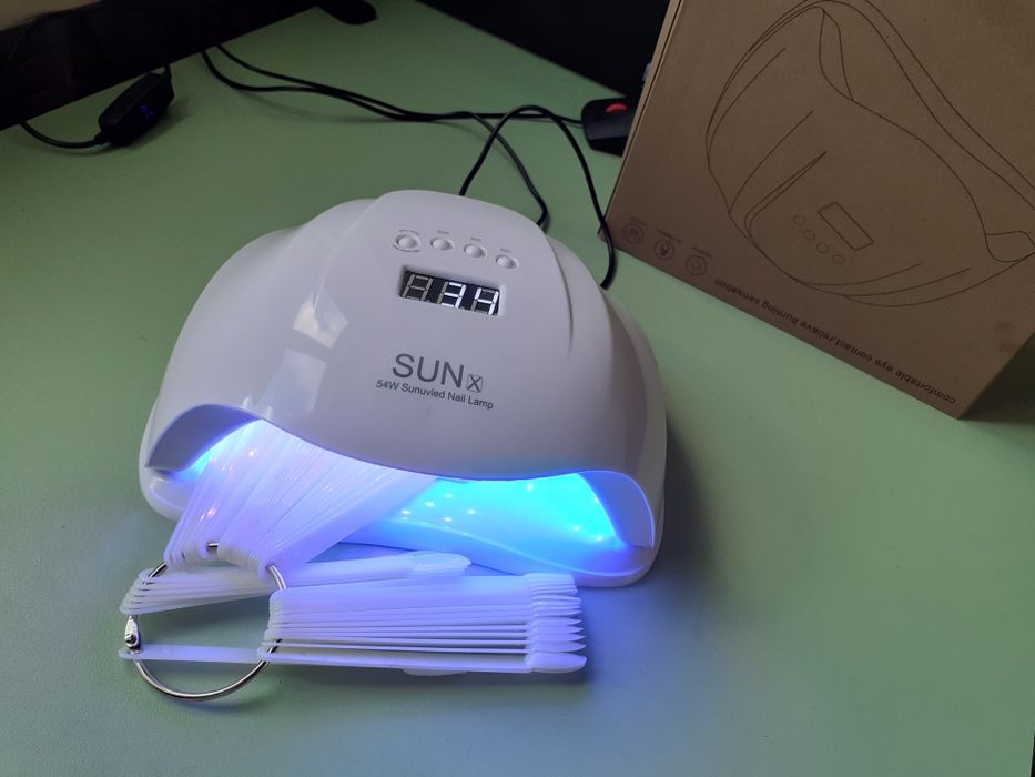 Лампа для маникюра