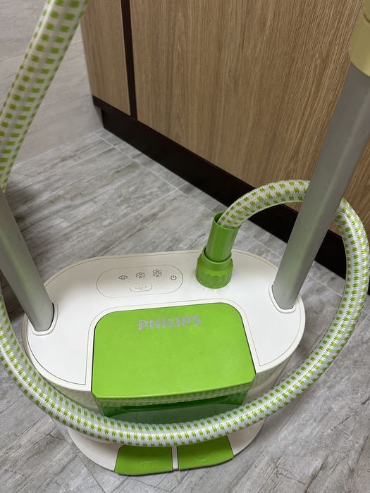 Продам отпариватель Philips