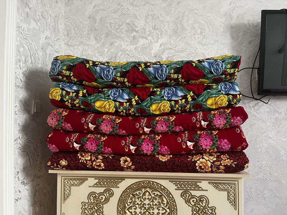 Көрпе төсек сатылады