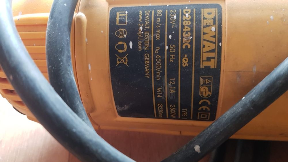 Болгарка DeWalt Оригинал. 180.000тг
