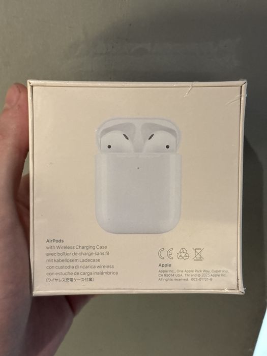 Продам AirPods 2 запечатанные
