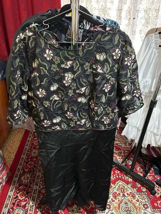 Дамски рокли чисто нови