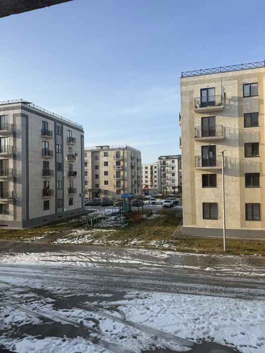 Урганч сити 3 хонали 74 кв квартира сотилади