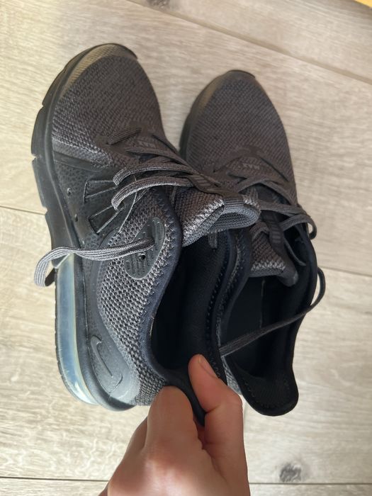 Маратонки Nike air max