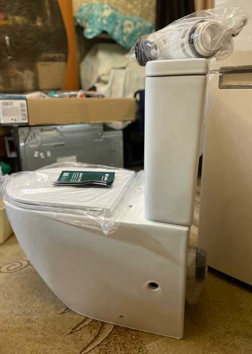 Унитаз новый в упаковке