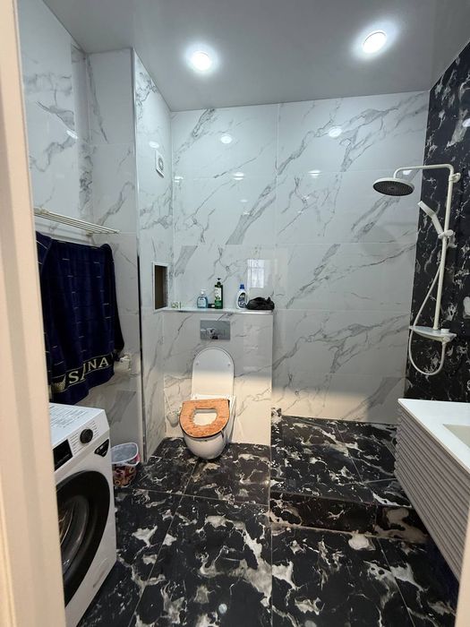 3 xona 7 qavat 86m2
8 qavatli elitniy dom
Or: Buxara siti(  soliq)
Jih