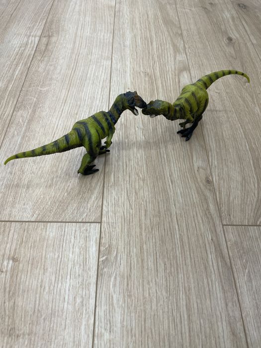 Colectie de dinozauri de calitate superioară