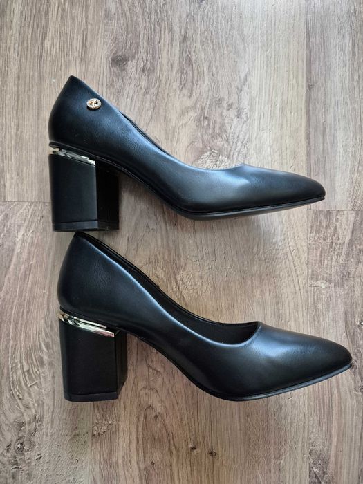 Pantofi cu toc gros eleganti negri masura 35