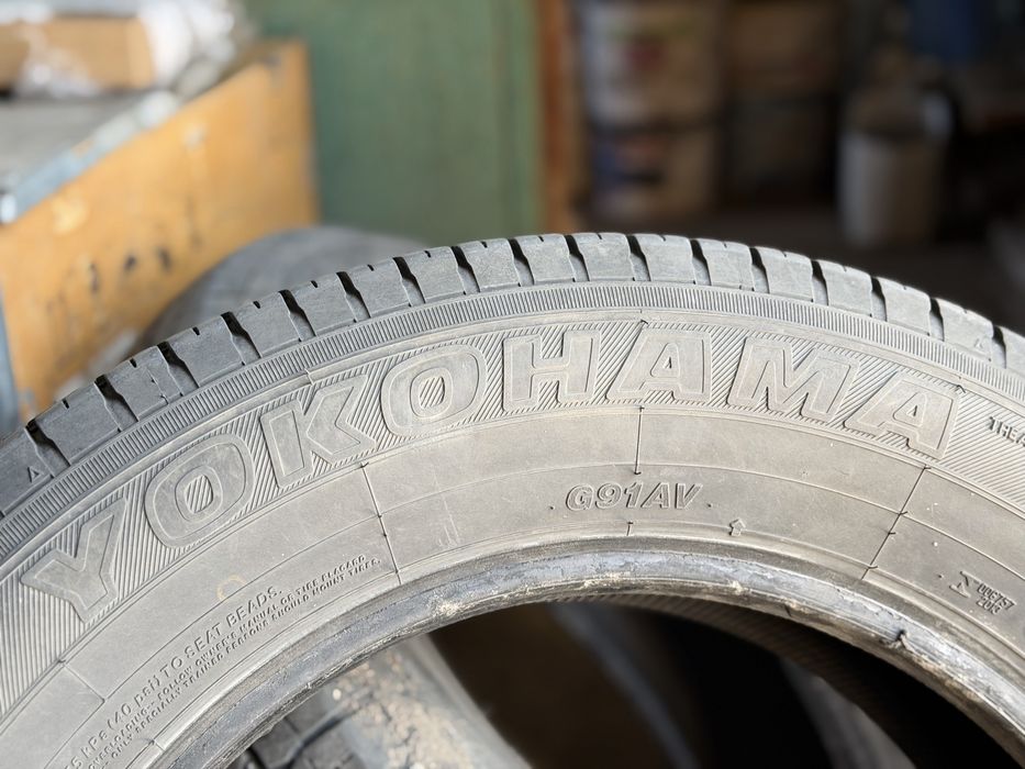 Продам резину в отличном состояний