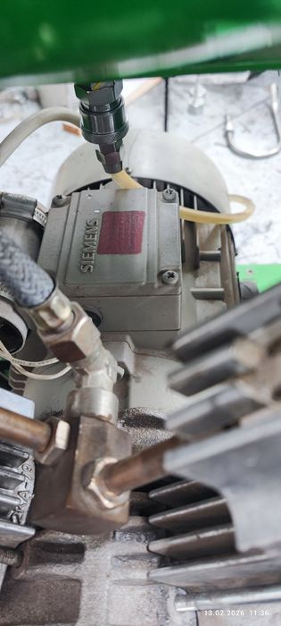 Продам компрессор стоматологический ECOM DK502V