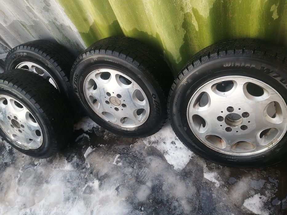 Продам  резиной без Дисков 15r