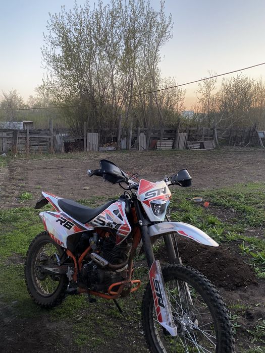 Мотоцикл эндуро 250