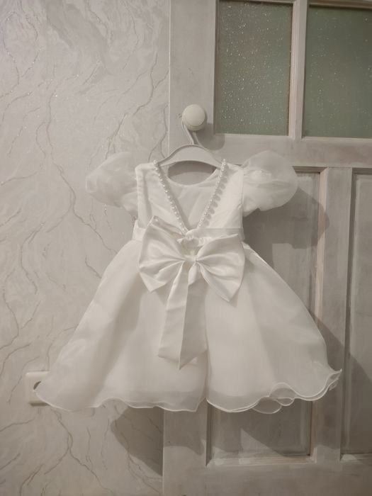 Продаю детское платье на девочку 90 р