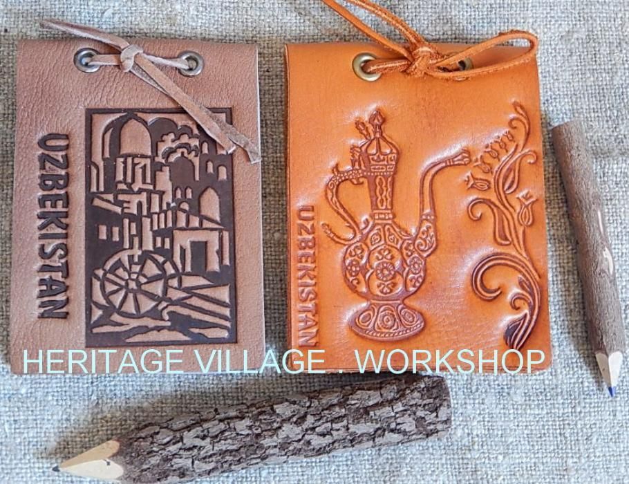 Кожаные обложки ручной работы.