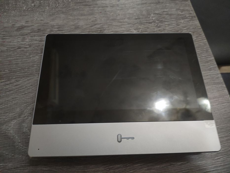 IP-видеодомофон с Wi-Fi DS-KH8350-хWTE1