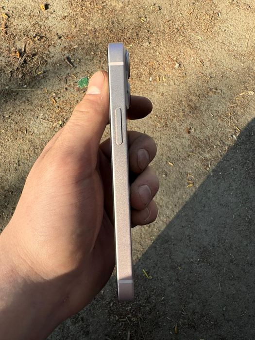 айфон 13 мини в хорошо состоянии