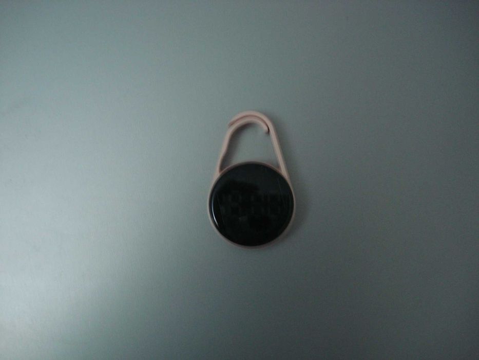 Breloc pendativ cu tocuh screen functie de ceas / calendar roz