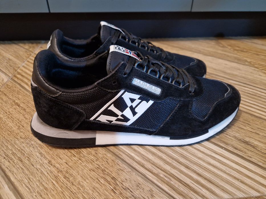 Оригинални мъжки маратонки NAPAPIJRI