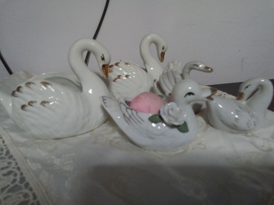 5 броя Порцеланови лебеди