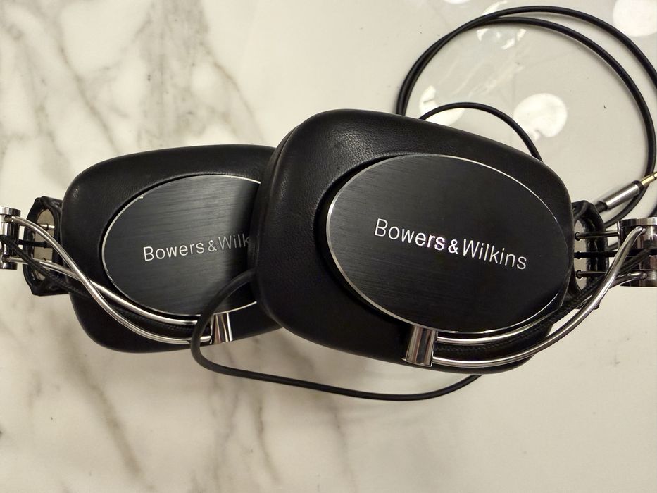 Casti Bowers & Wilkins P7