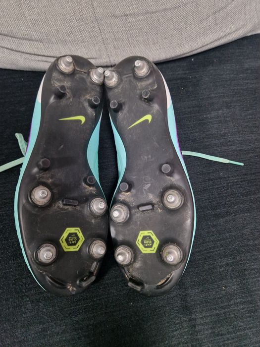 Vand Ghete Nike Tiempo