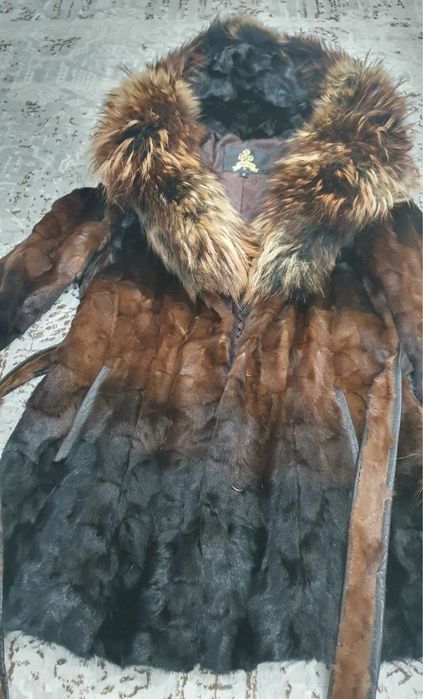 Продам норковую шубу