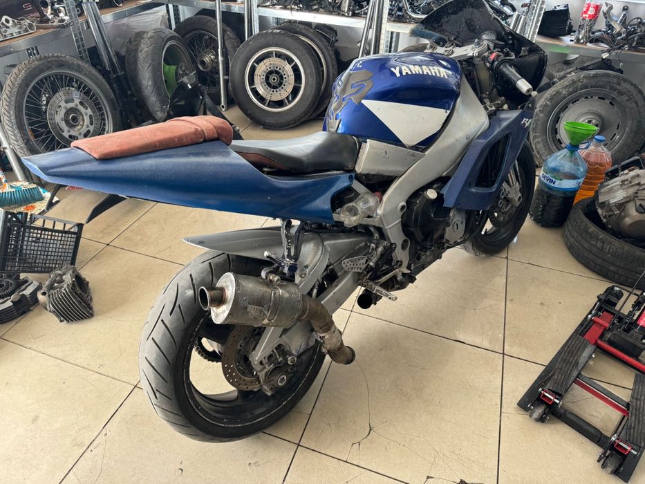 Yamaha R1 на ЧАСТИ