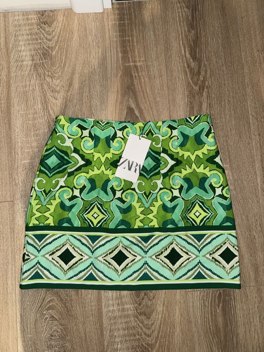 Зелена Zara Пола