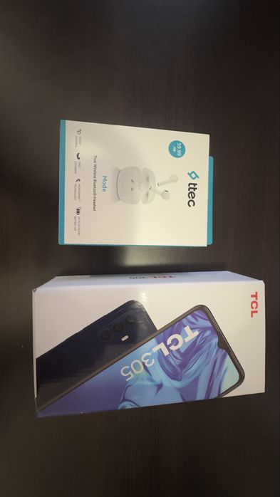 Телефон TCL305 в комплект с безжични слушалки ttec