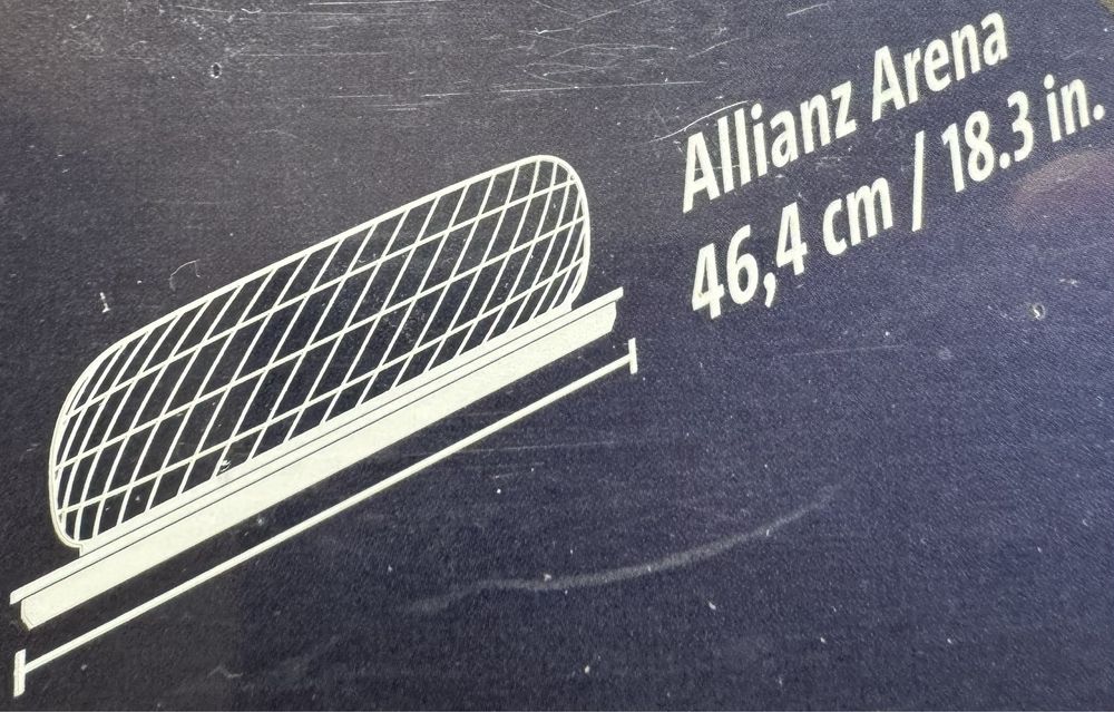 Set Fan Box 5 piese + Puzzle 3D cu LED ALLIANZ ARENA - Bayern Munchen