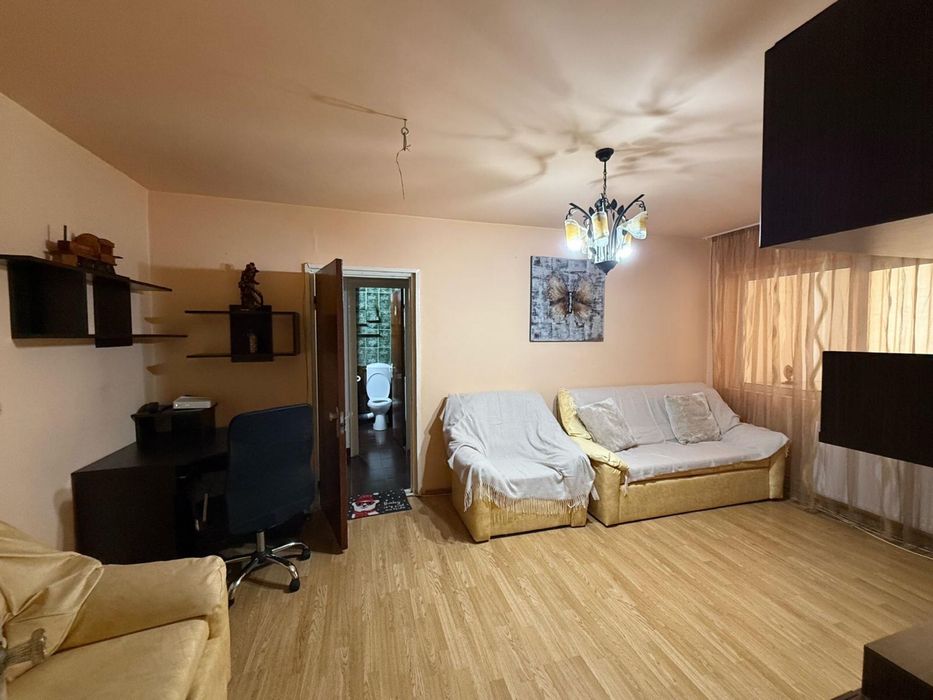 Proprietar, închiriez ap 2 cam Micro 6