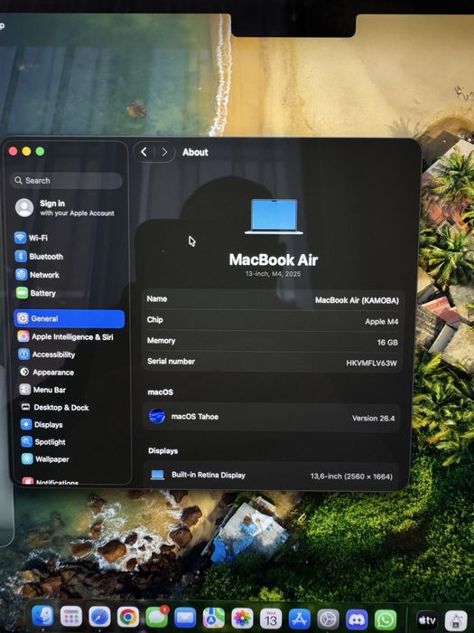 MacBook Air 13.6" 16GB RAM M4 256GB 2025