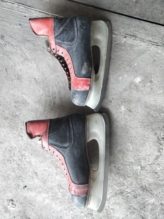 Продам коньки в хорошем состоянии