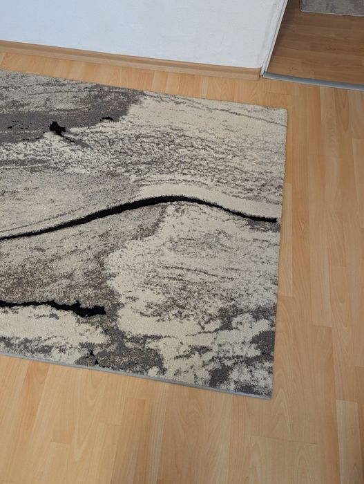 Килим 120 х 170, перфектен