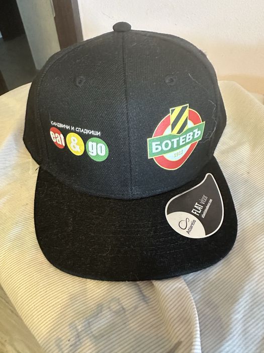Шапка на    ФК       Ботев