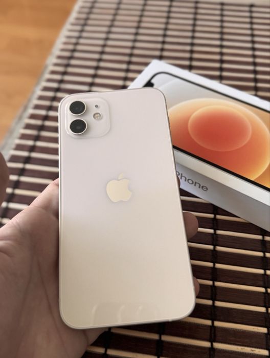 Vând iPhone 12 5G White ~ impecabil