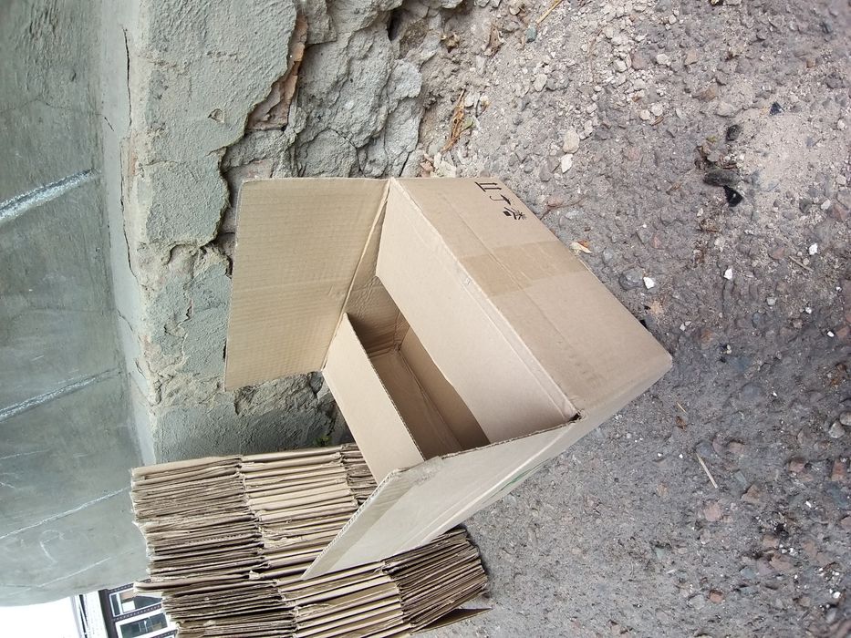 Продам коробки.