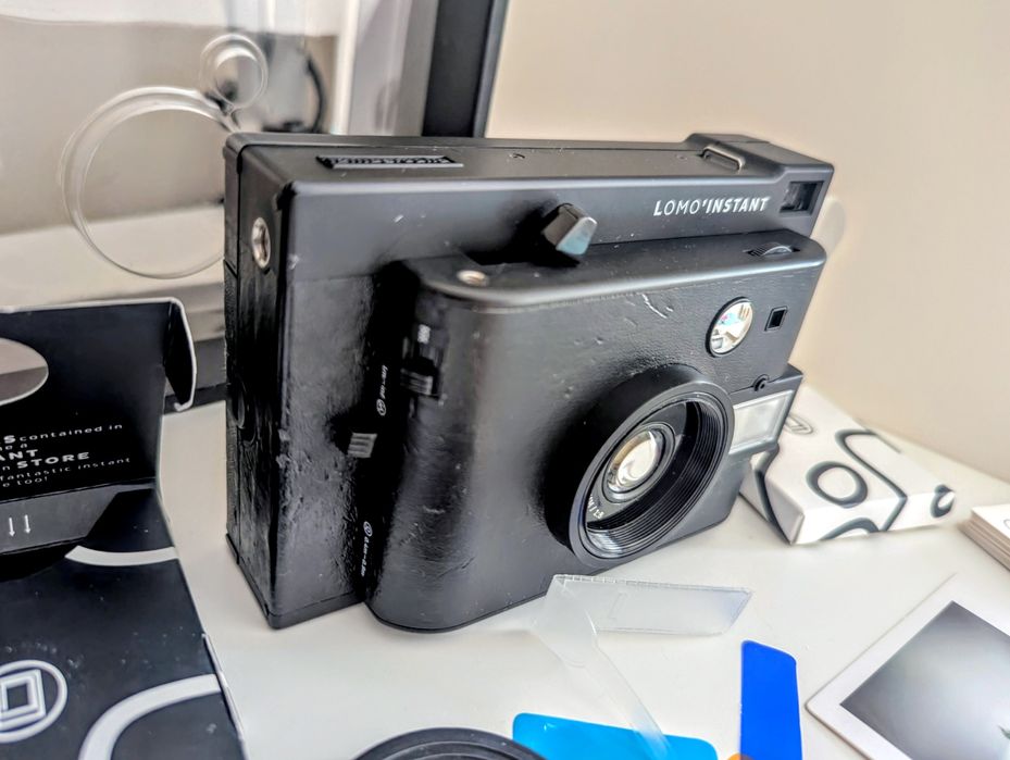 Моментен INSTAX  Lomo’Instant Mini Black FUJI MINI полароид