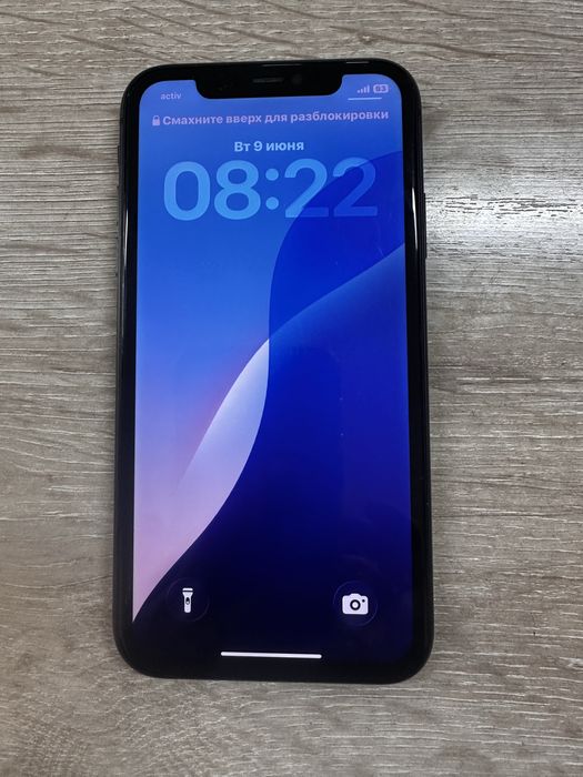 Айфон 11 срочна продам