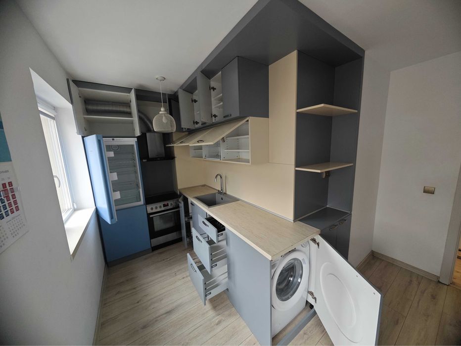 Продава се Тристаен апартамент в Варна, Автогара - 72 кв.м за 2403 €/кв.м - Снимка #11