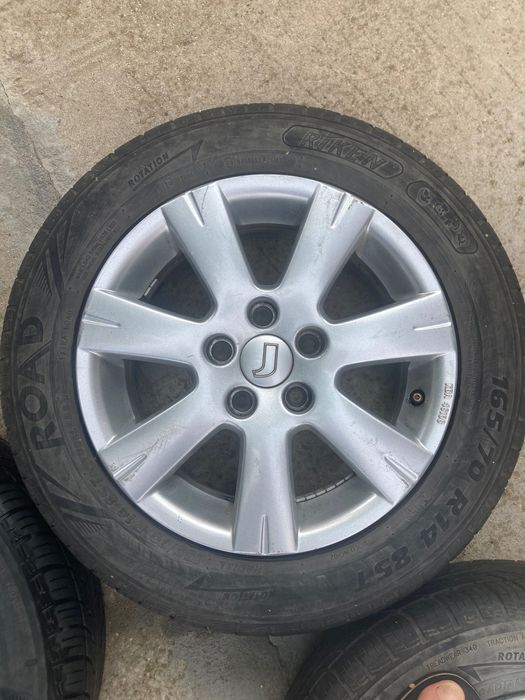 Летни джанти 14” с летни гуми. В добро състояние
