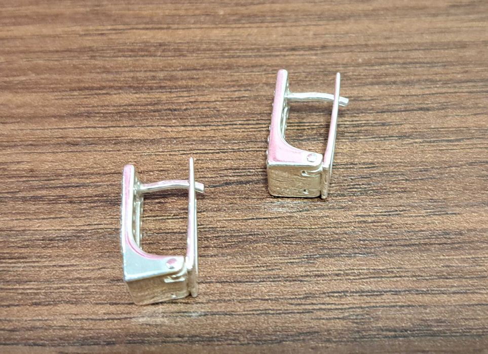 НОВИ Сребърни обици